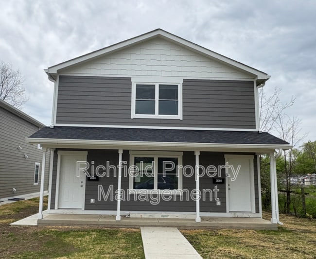 Building Photo - 2538 Columbia Ave