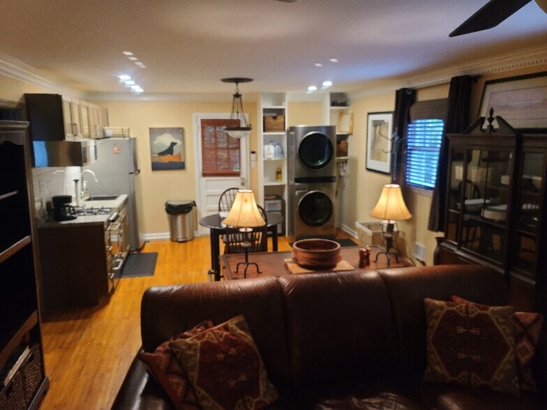 Building Photo - 6735 River Springs Ct NW