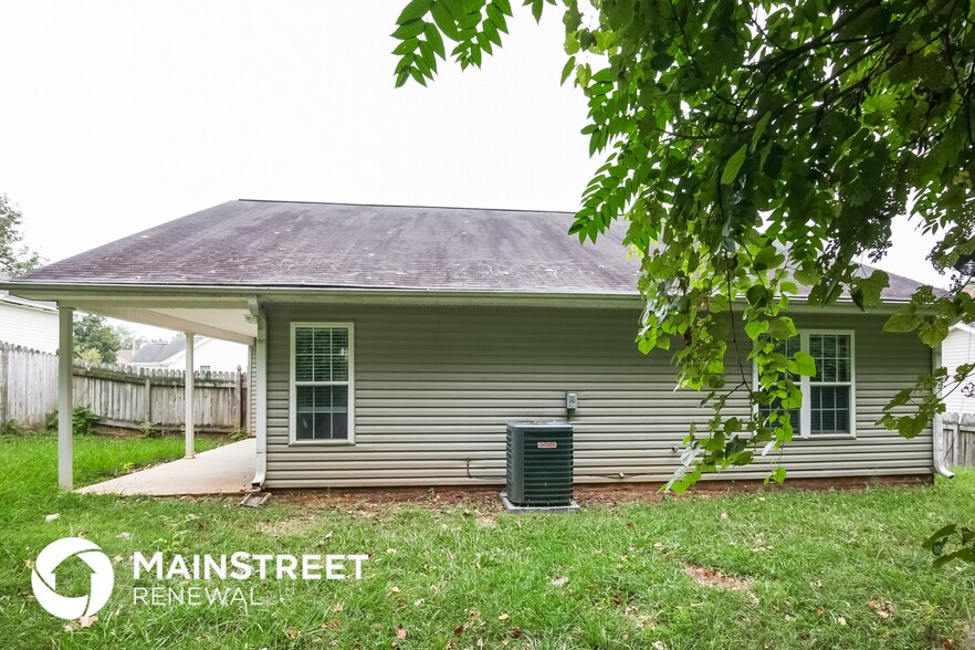 Building Photo - 1476 Lewisburg Pointe Dr