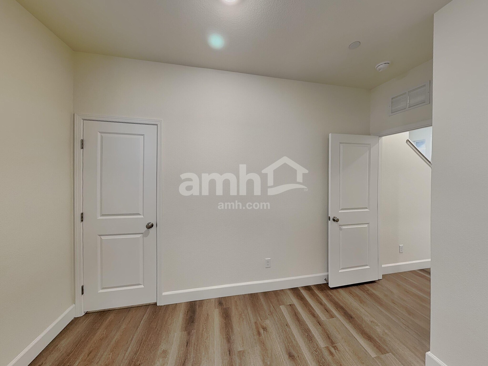 Building Photo - 150 Nico Azalea Ln