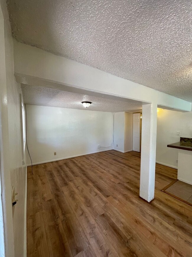 Building Photo - Studio Apartment - All basic utilities inc...