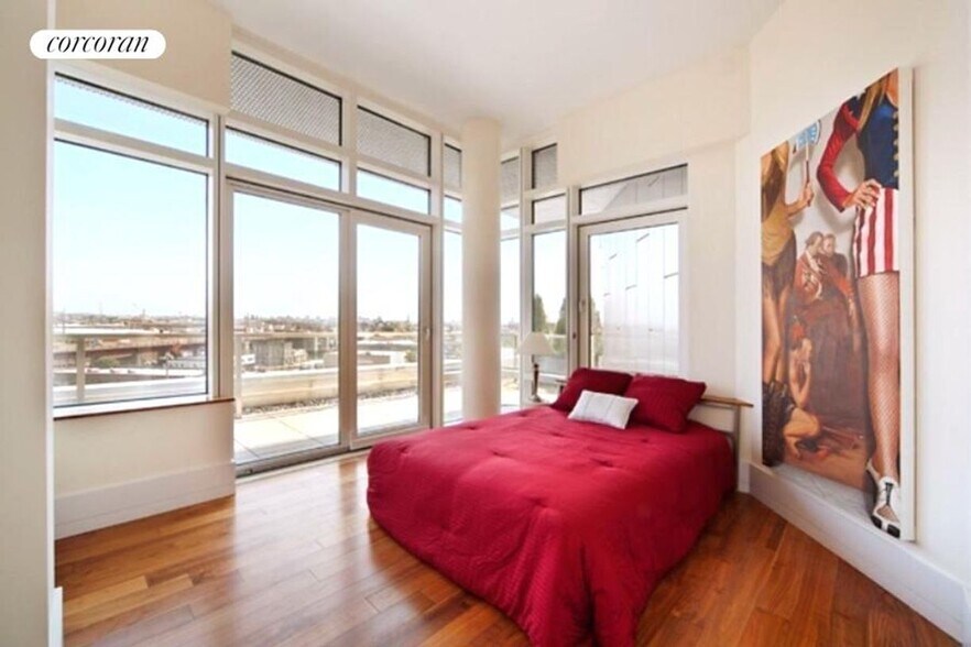 Building Photo - 10-17-17 Jackson Ave