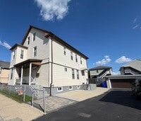 Building Photo - 49 Ivy St