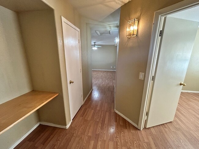 Building Photo - 3Bdm 2.5Ba Avondale Home with a Loft! *NO ...