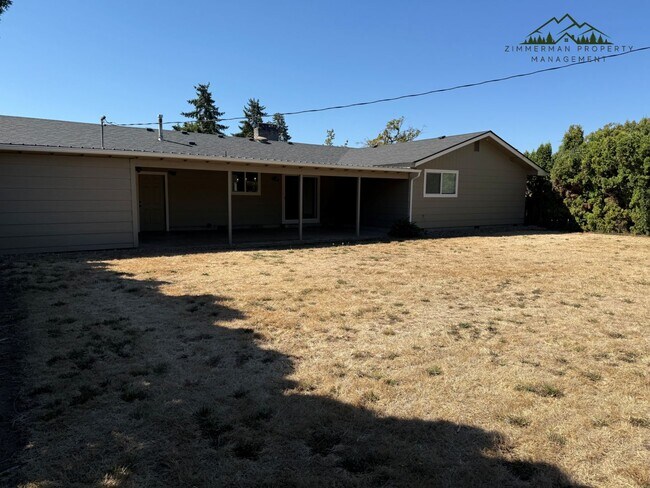 Building Photo - Beautiful Home in Hayden Bridge