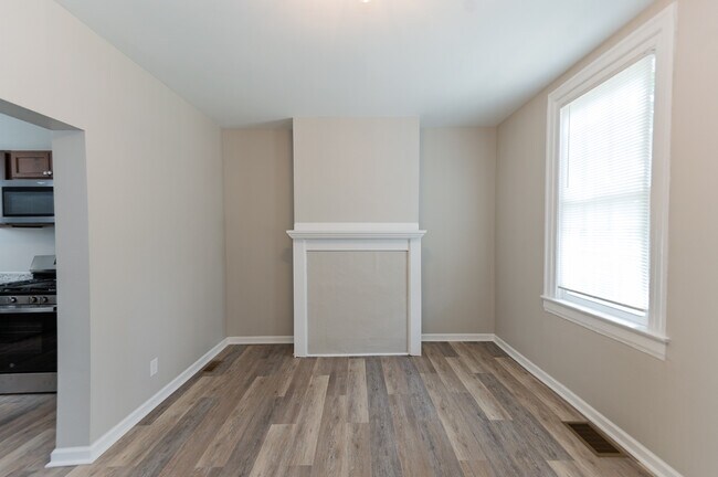 Building Photo - 1 Parkview St