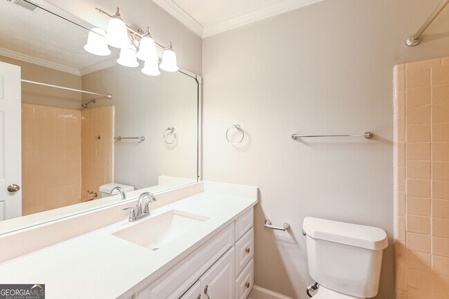 Building Photo - 540 Ansley Dr