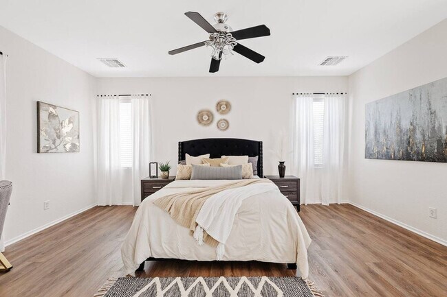 Building Photo - 2372 E Sequoia Dr