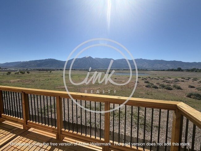Building Photo - 2 Bedroom Duplex with amazing views in Gardnerville Ranchos