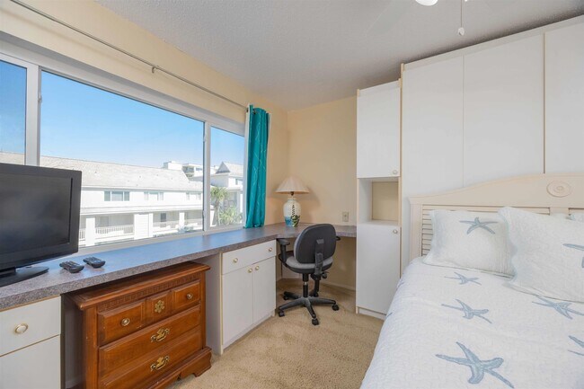 Building Photo - 8130-8A1a A1A S