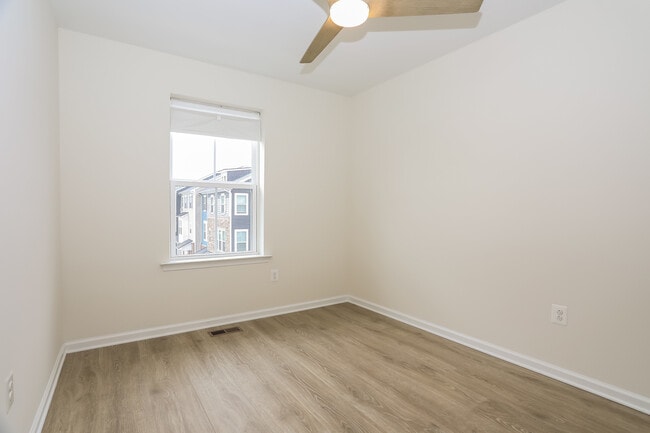 Building Photo - 7121 Millstone Rd