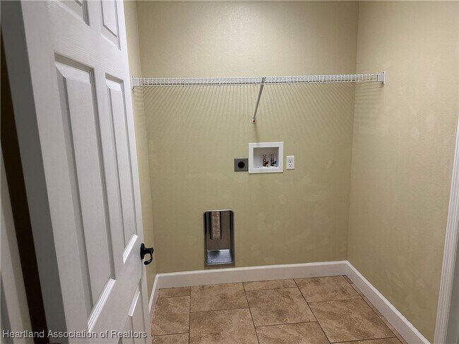 Building Photo - 4342 Shad Dr