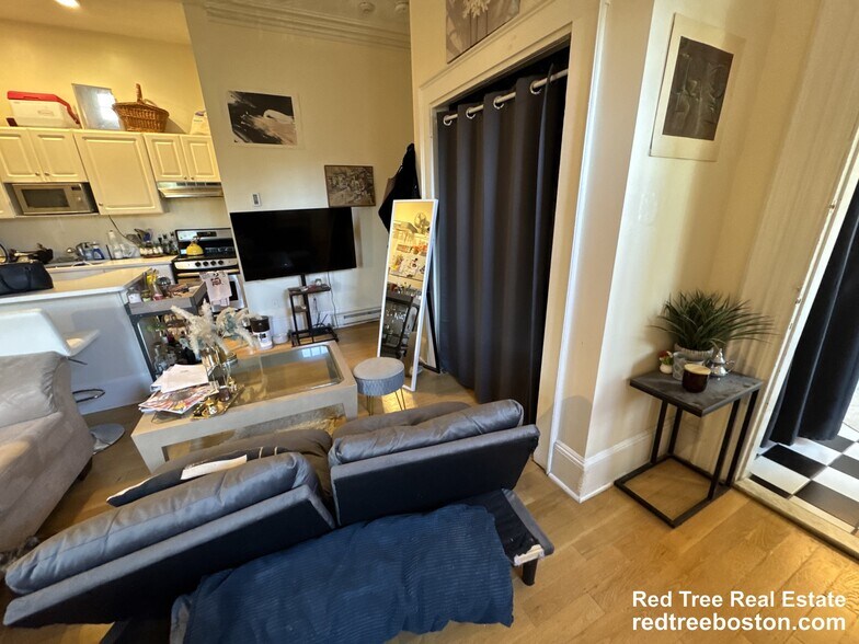 Building Photo - 554 Massachusetts Ave