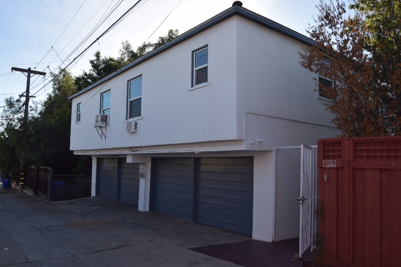 Building Photo - 3381 Grim Ave