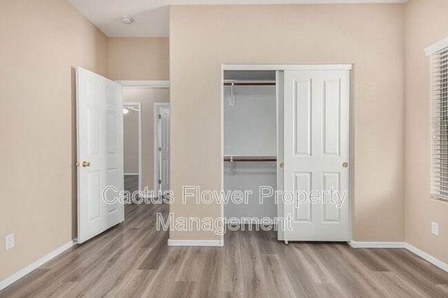 Building Photo - 6350 S Legend Ct