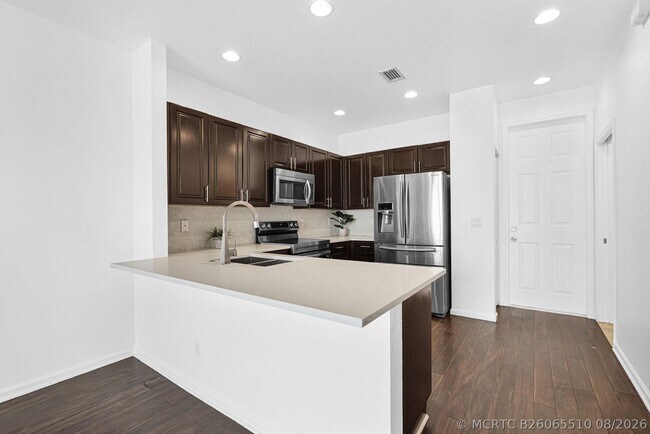 Building Photo - 1427 NW 34th Way