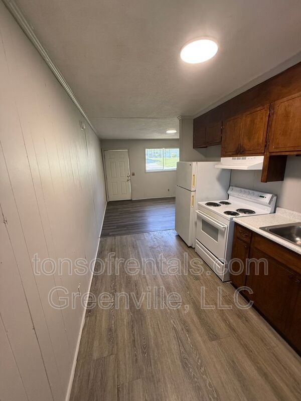 Building Photo - 133 Pleasant Dr