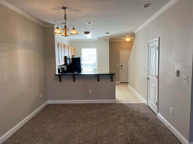 Building Photo - 31 N Sand Palm Rd