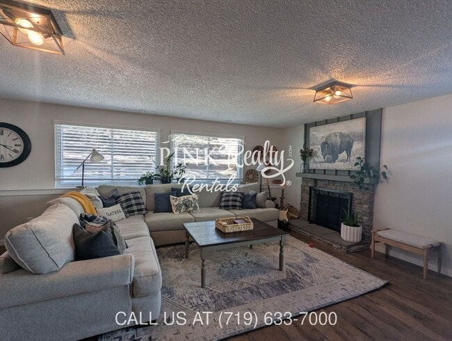 Building Photo - 3230 Breckenridge Dr W