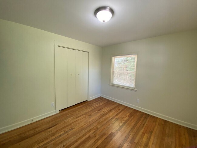 Building Photo - 525 Green St