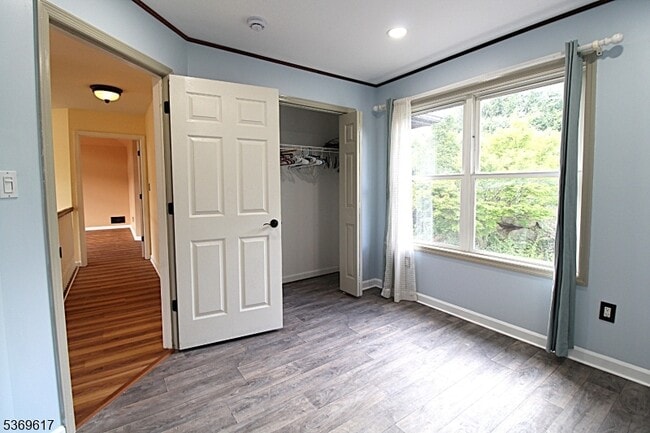 Building Photo - 11 Cypress Ln