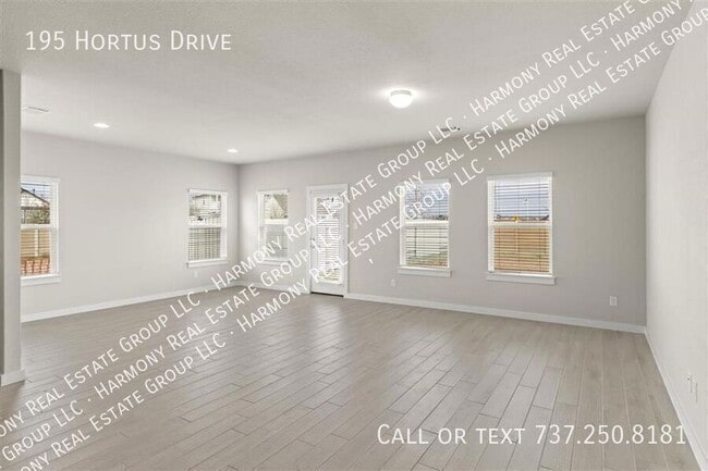 Building Photo - 195 Hortus Dr