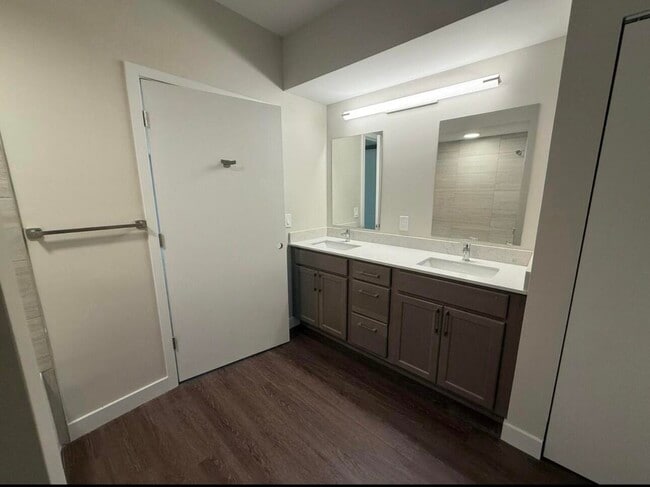 Building Photo - 2645 Burton Rd