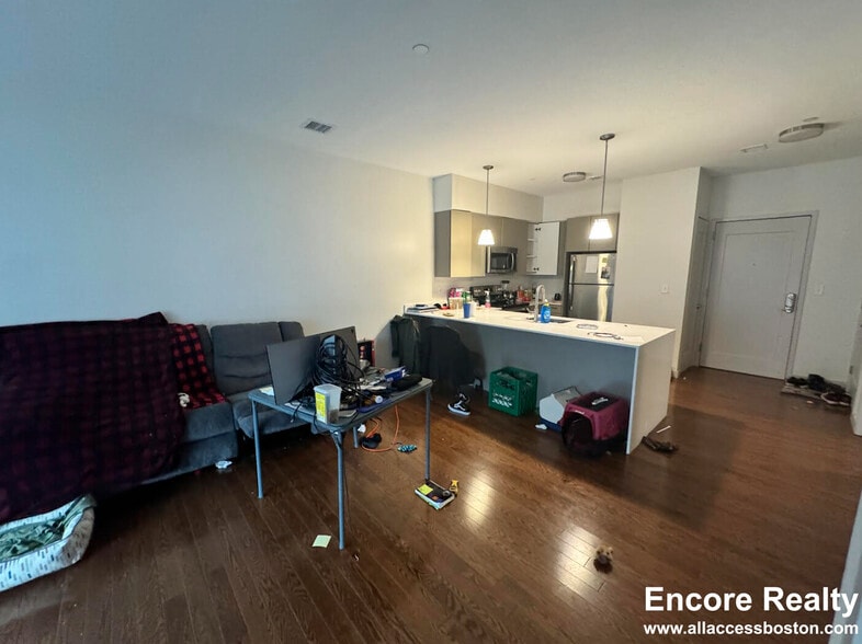 Building Photo - 454 Harvard St