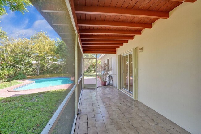 Building Photo - 4103 NW 75th Ave