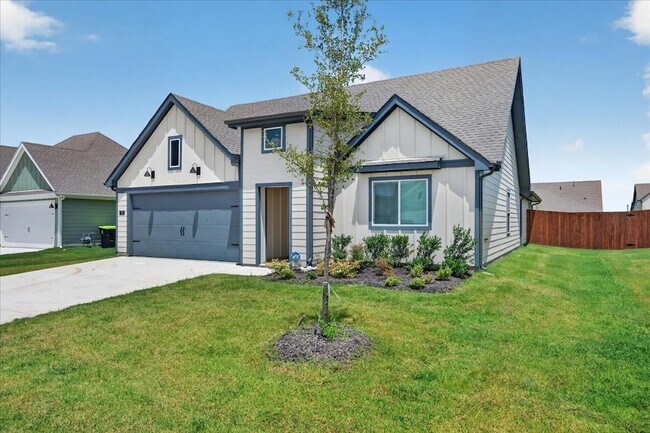 Building Photo - 728 Orchid Wy