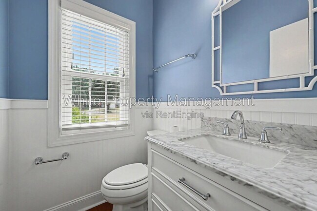 Building Photo - 9201 Hanworth Trace Dr