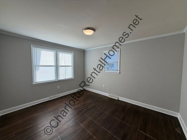 Building Photo - Nice ranch home in Concord