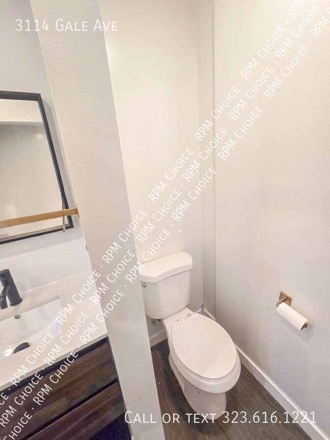 Building Photo - 3114 Gale Ave