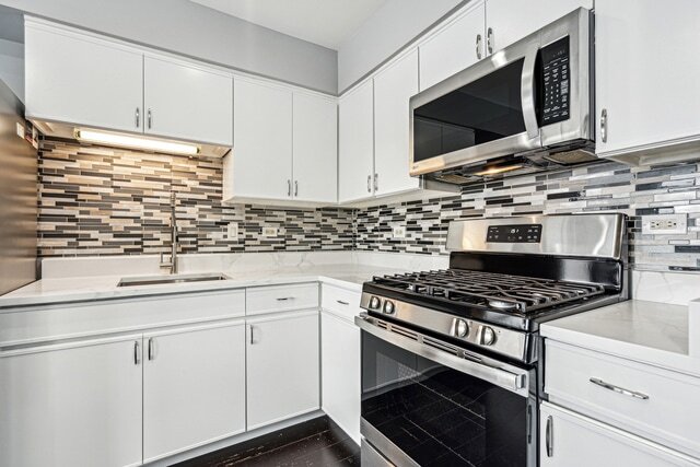 Building Photo - 10406 Waterford Dr