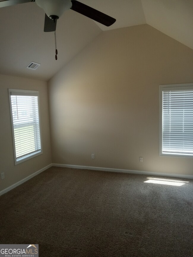 Building Photo - 1189 Hartwell Rd