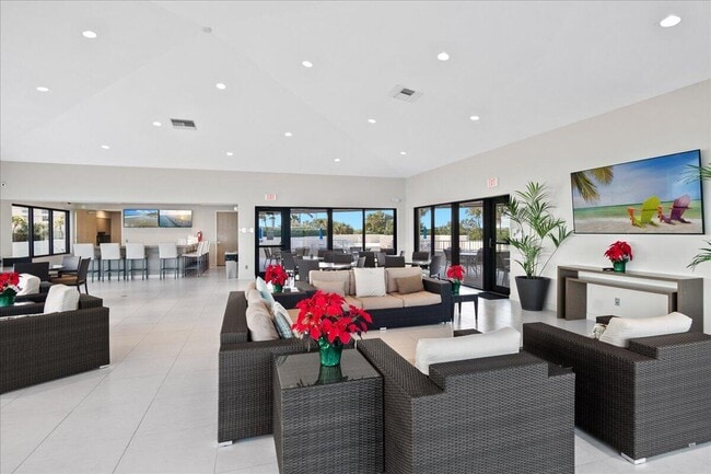 Building Photo - 5540 N Ocean Dr