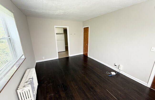 Building Photo - 3025 Clifton Ave