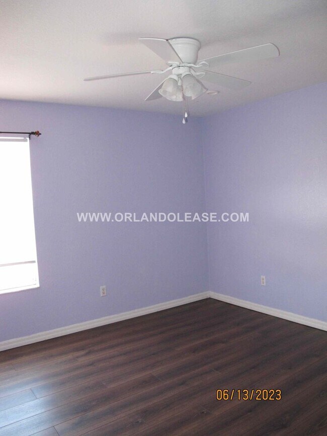 Building Photo - 925 Torrey Pine Dr