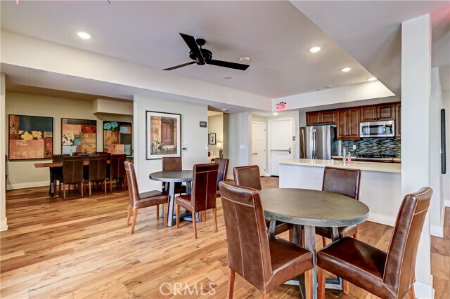 Building Photo - 627 Deep Valley Dr