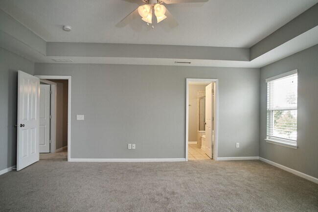 Building Photo - 4BDRM, 2.5 BA with finished basement in Westminster