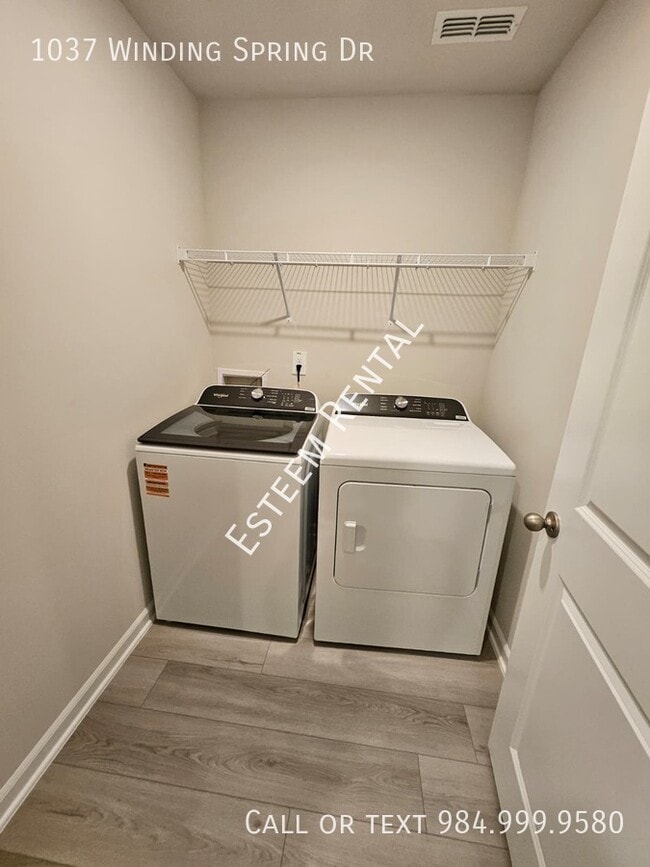 Building Photo - 1037 Winding Spg Dr