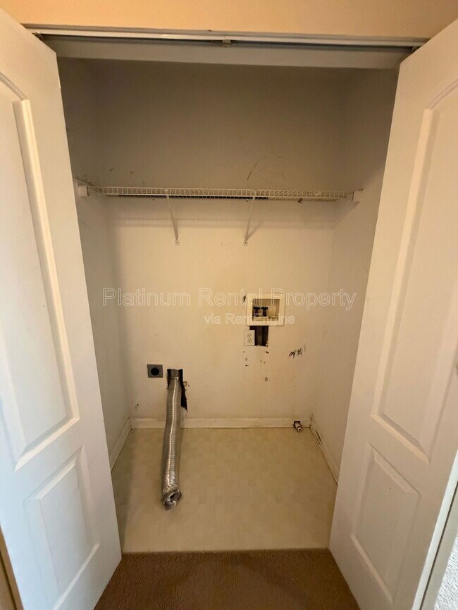 Building Photo - 5544 Reps Trce