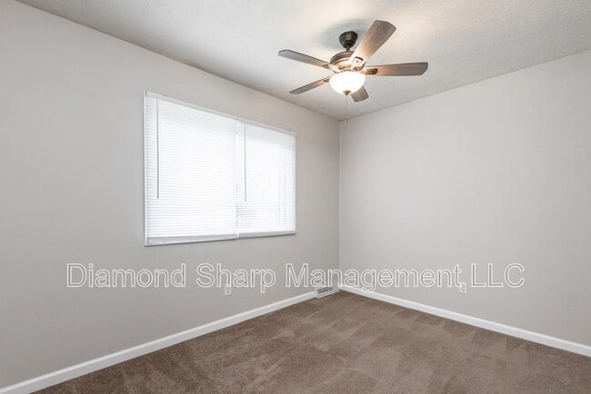 Building Photo - 29 Innsbruck Ln