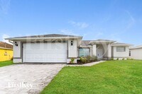 Building Photo - 1111 NW 15th St
