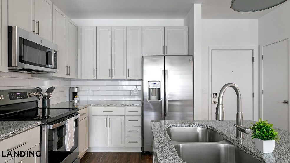 Building Photo - 2110 Birkhall St