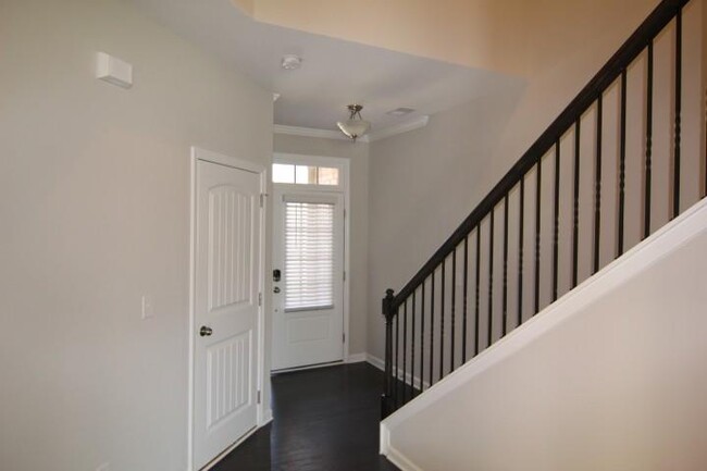 Building Photo - 7225 Heritage Oak Ct