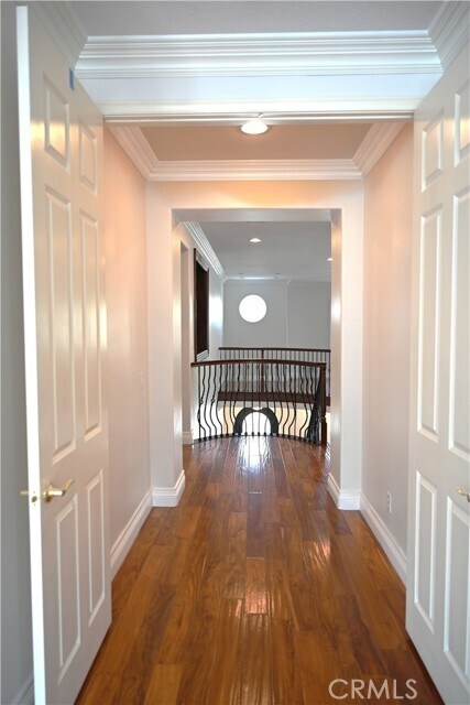 Building Photo - 32 Acanthus