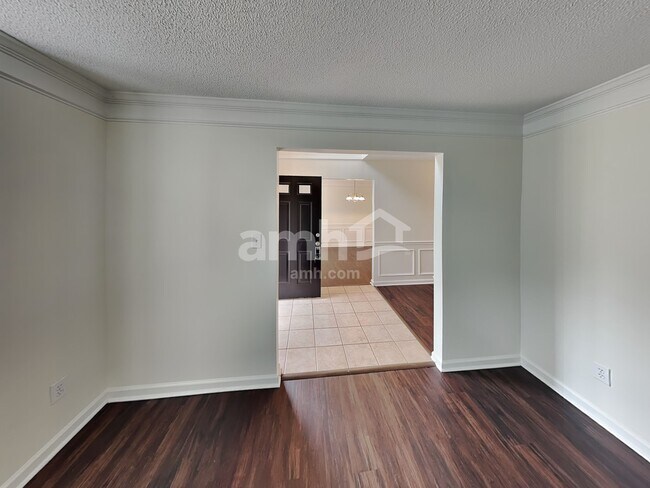 Building Photo - 11538 Laurel View Dr