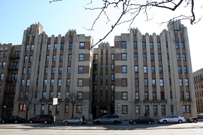 Building Photo - 2830 Grand Concourse