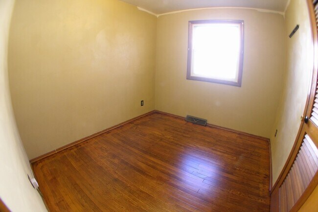 Building Photo - 1110 Dallas Ave SE